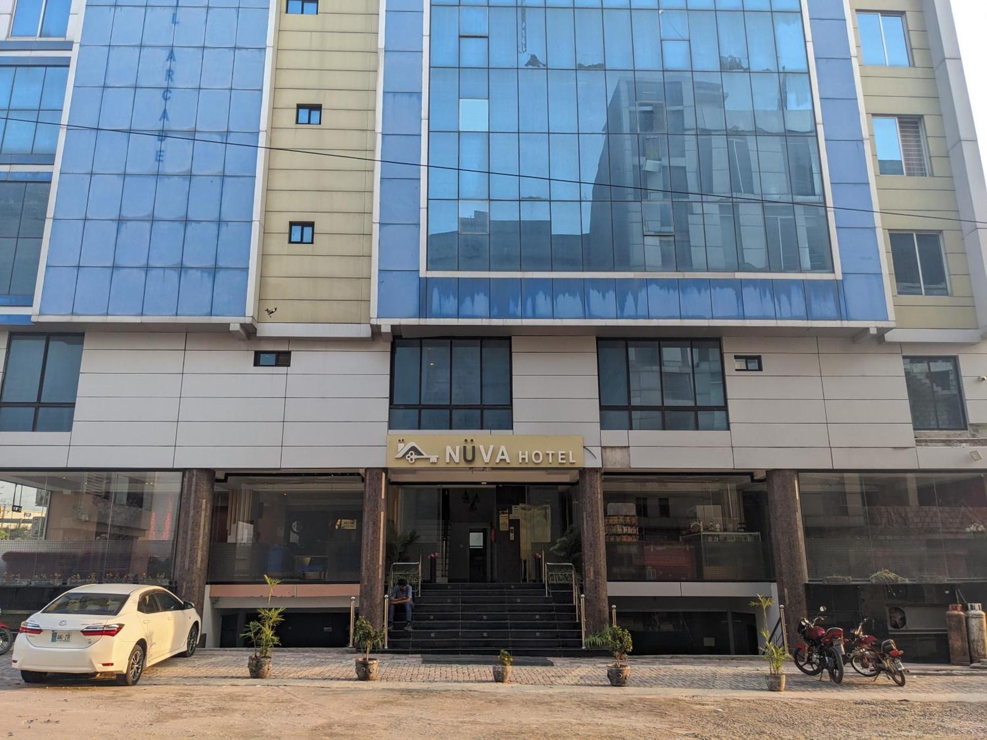 Nueva Hotel Islamabad Exterior foto